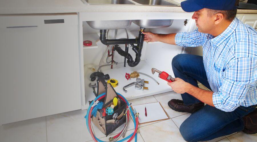 Professional septic tank pumping in Nadeau, MI